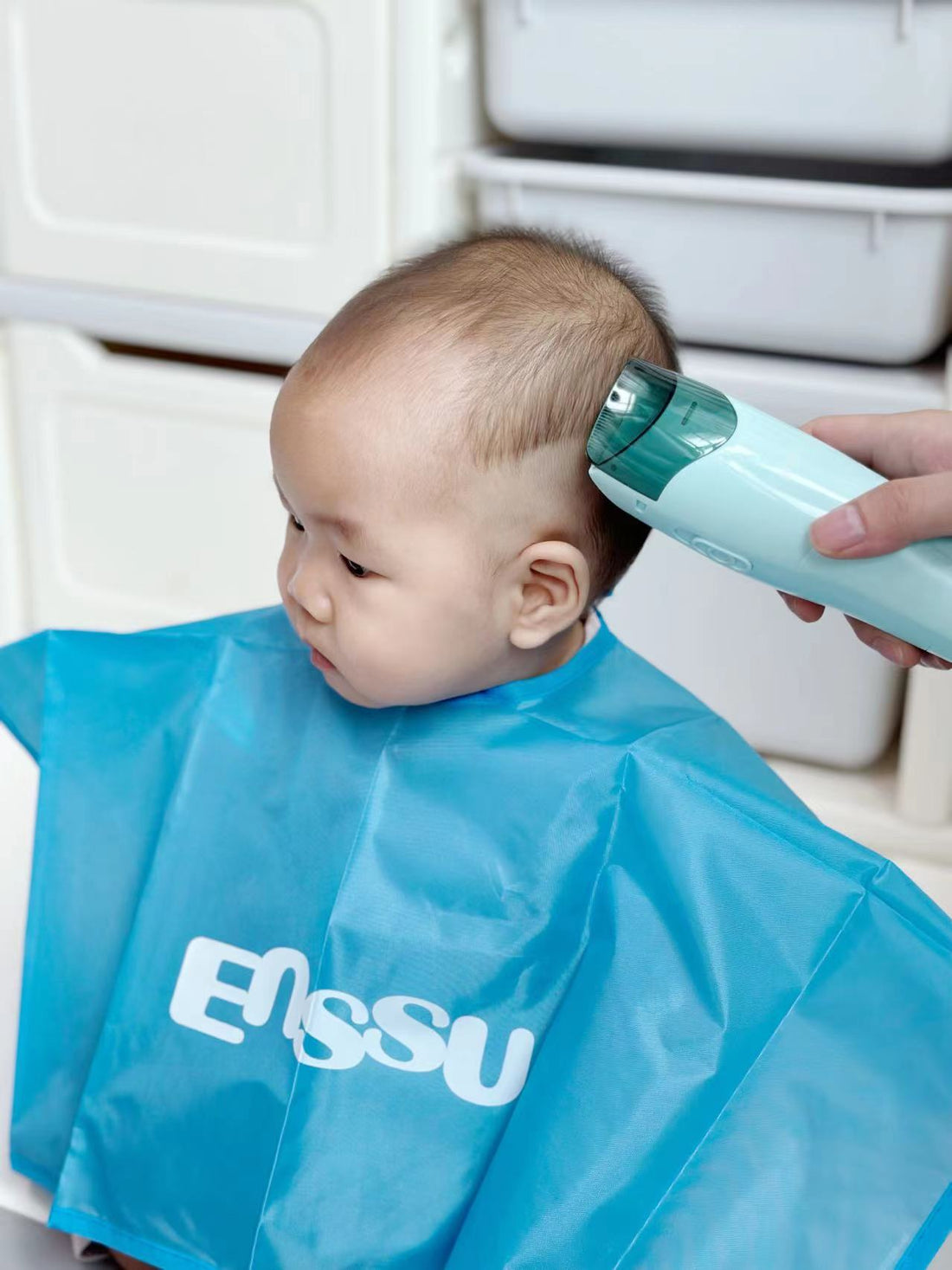 ENSSU Auto-Vacuum Baby Hair Clipper